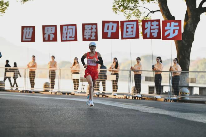 赛场国产跑鞋迈入全局竞争千赢国际首页入口马拉松(图2)