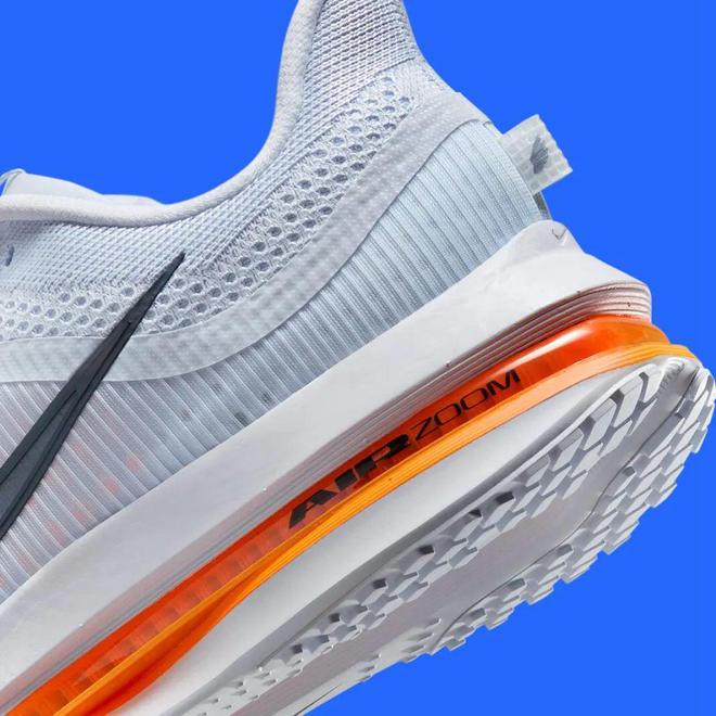Nike跑鞋把能给的都给足了千亿国际网站配置诱人！这双