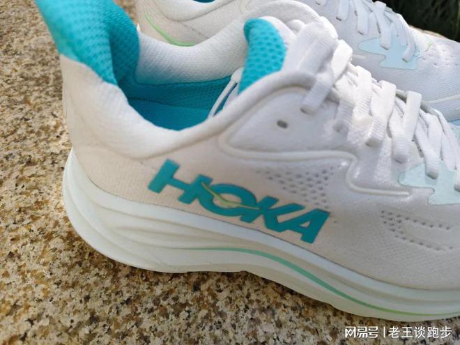 10：恰到好处的卓越跑鞋HOKA CLIFTON(图6)