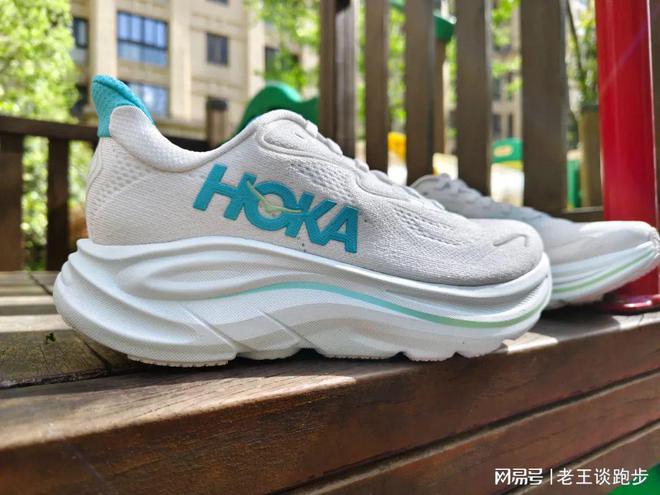 10：恰到好处的卓越跑鞋HOKA CLIFTON(图2)