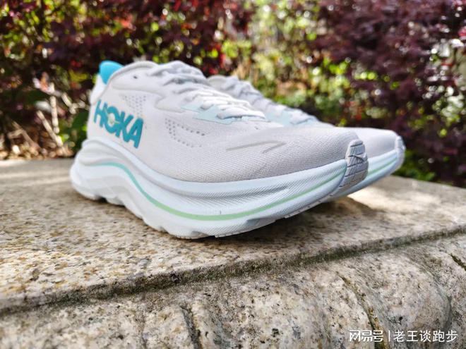10：恰到好处的卓越跑鞋HOKA CLIFTON(图21)