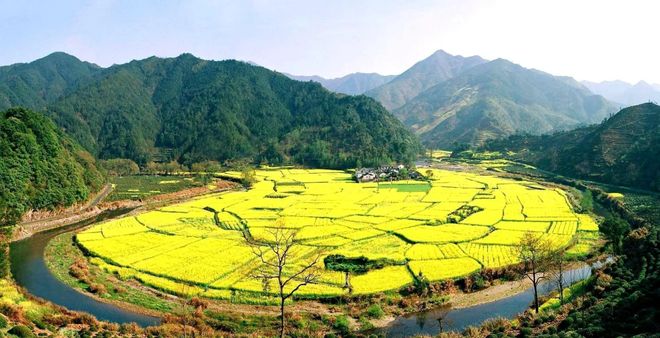 谷看怪石 + 翡翠谷玩漂流解压黄山必去景点攻略！徒步西海大峡(图3)